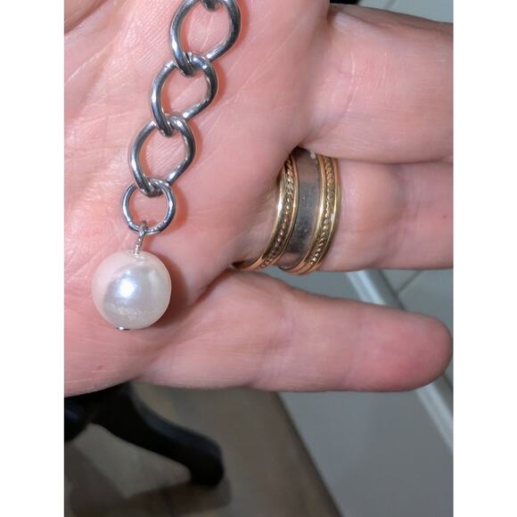 Vintage Silver Tone Three Strand Faux Pearl & Chain Link Belt 34"-45" - Picture 4 of 6